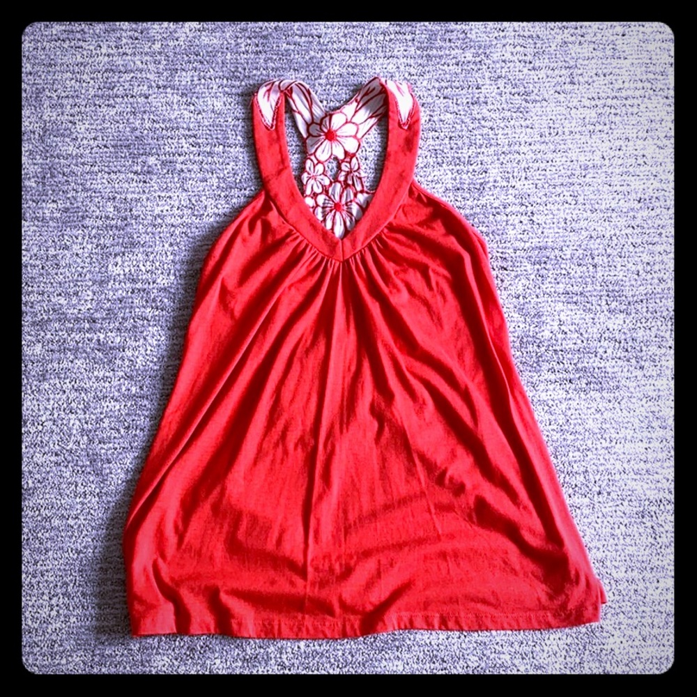 Coral tank with floral back